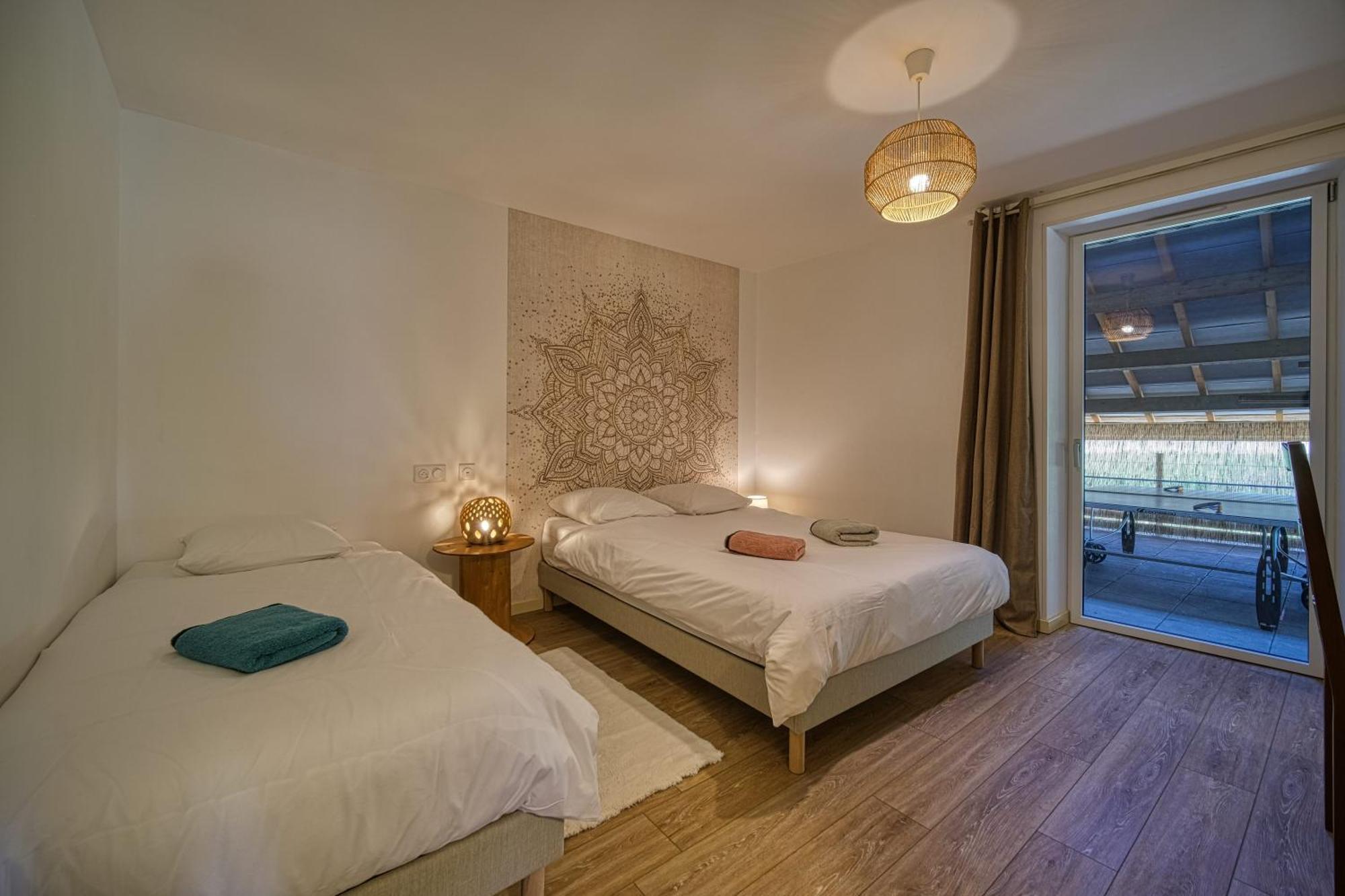 Maison Michonieres - Gite 3 Etoiles - 8 Personnes Miribel  Buitenkant foto