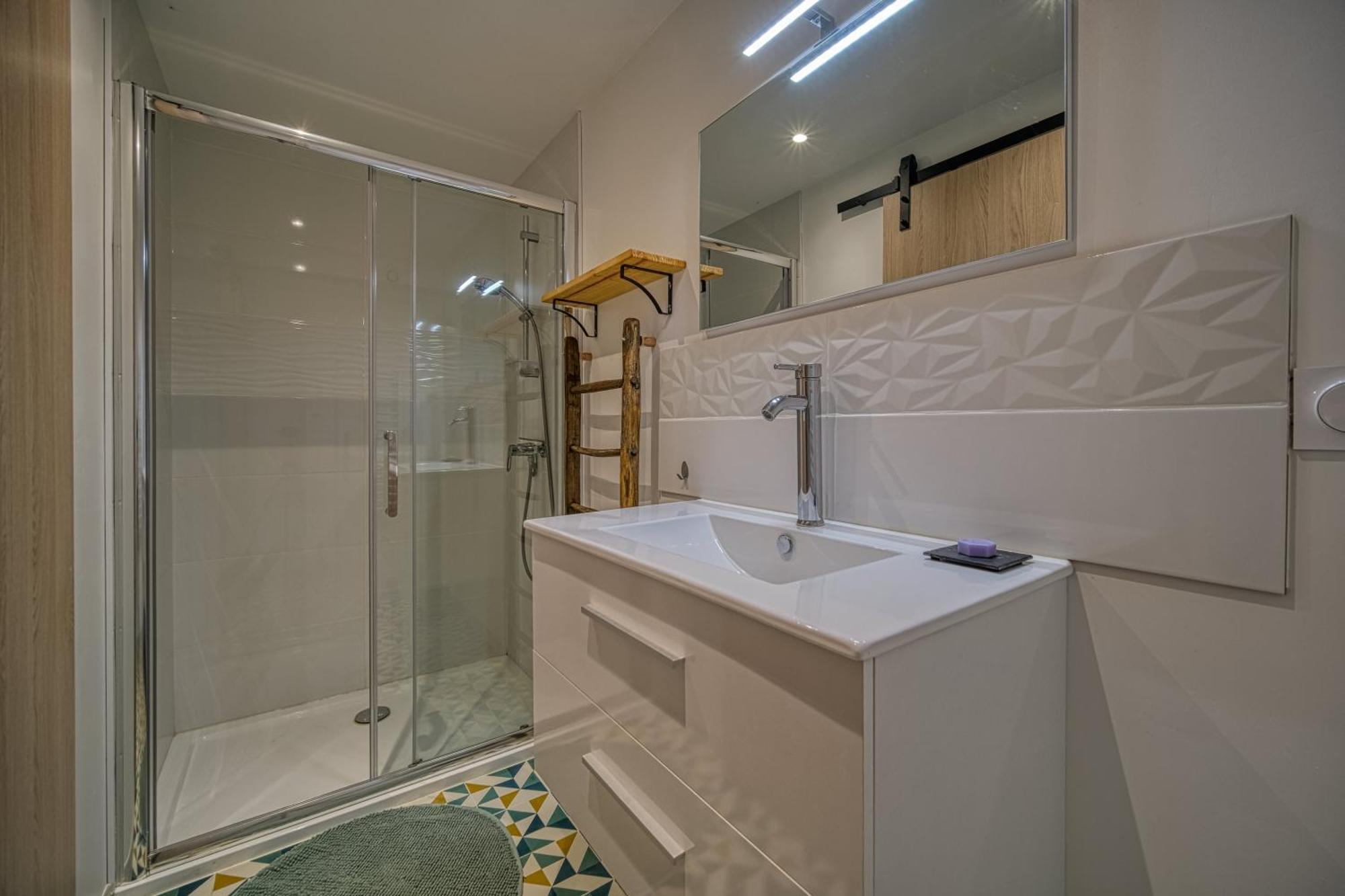 Maison Michonieres - Gite 3 Etoiles - 8 Personnes Miribel  Buitenkant foto